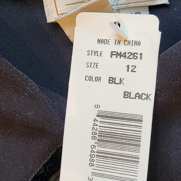 NWT VTG Field Manor 100% silk button-down blouse Size 12 Color black - Picture 7 of 14